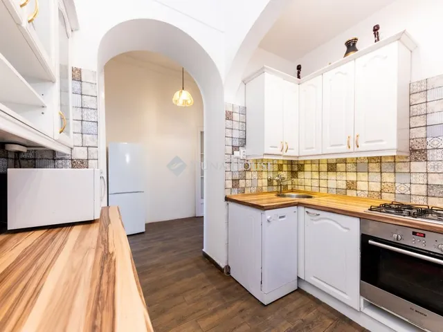 Eladó lakás Budapest V. kerület 72 nm