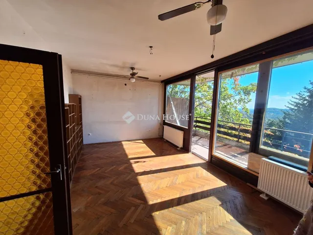 Eladó lakás Budapest II. kerület 94 nm