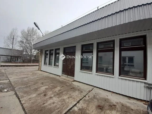 Eladó kereskedelmi és ipari ingatlan Szentendre 915 nm
