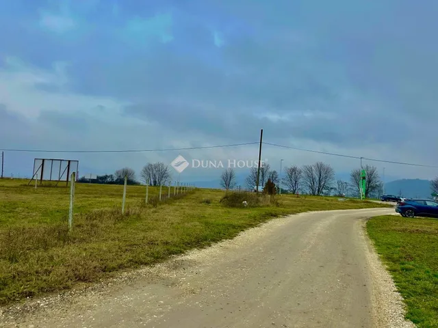 Eladó telek Pilisvörösvár 1508 nm