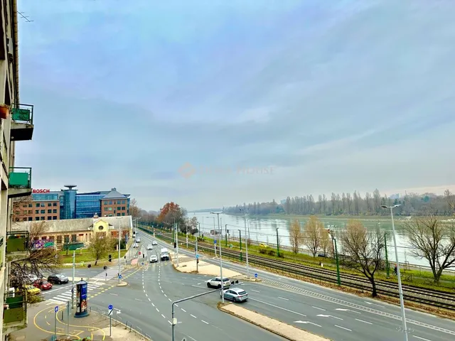 Eladó lakás Budapest II. kerület 76 nm