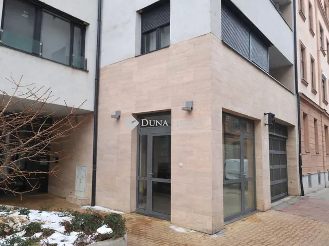 Eladó kereskedelmi és ipari ingatlan Budapest IX. kerület 16 nm