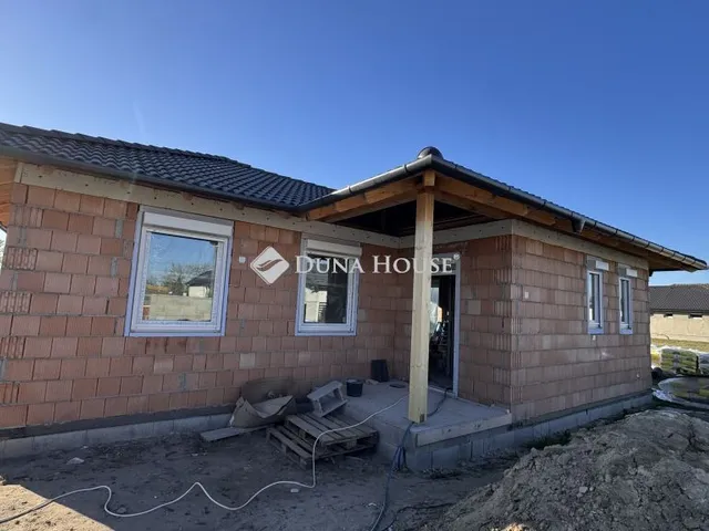 Eladó ház Taksony 90 nm