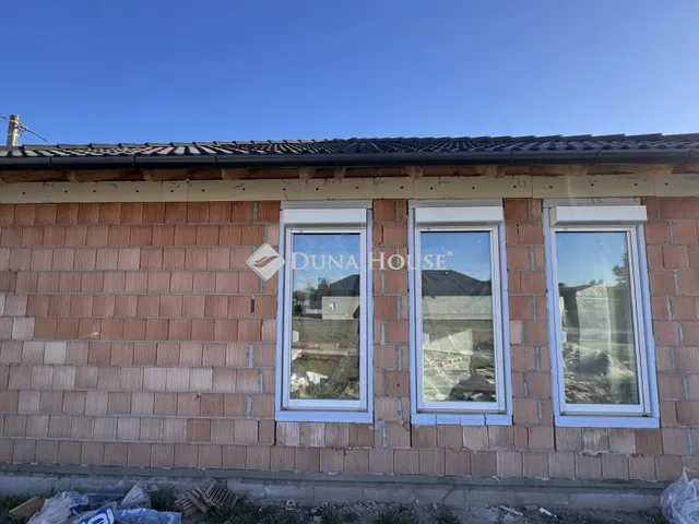 Eladó ház Taksony 87 nm