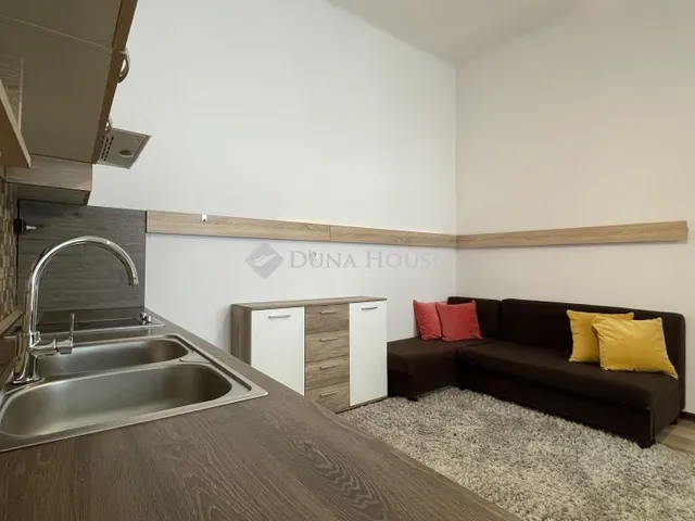 Eladó lakás Budapest IX. kerület, Angyal utca 31 nm