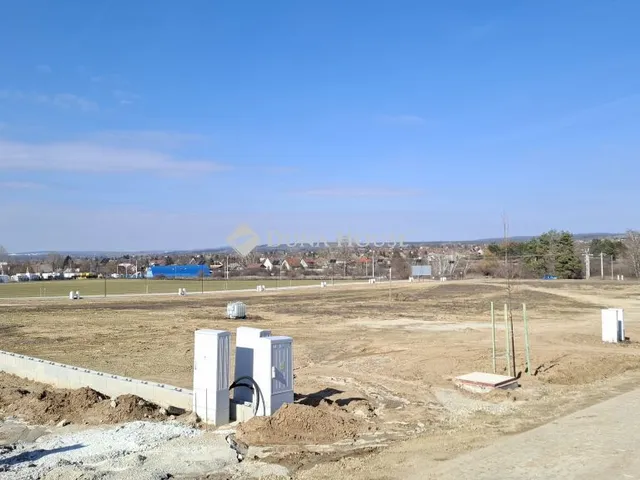 Eladó telek Isaszeg 842 nm