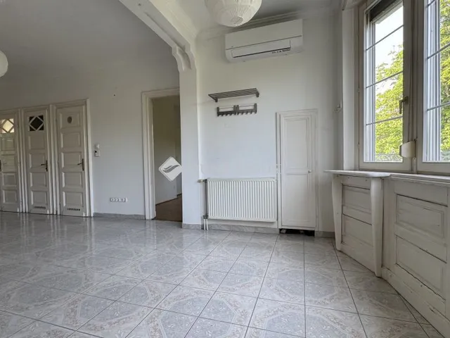 Eladó lakás Budapest II. kerület 100 nm