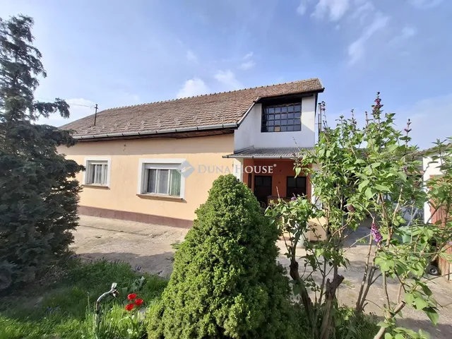 Eladó ház Bag 116 nm