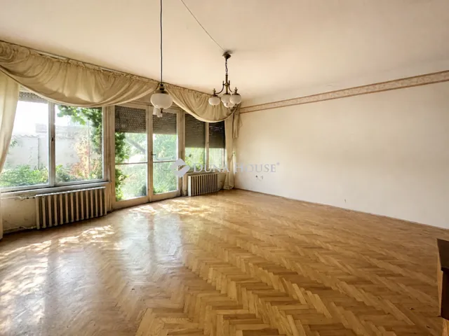 Eladó lakás Szeged 151 nm