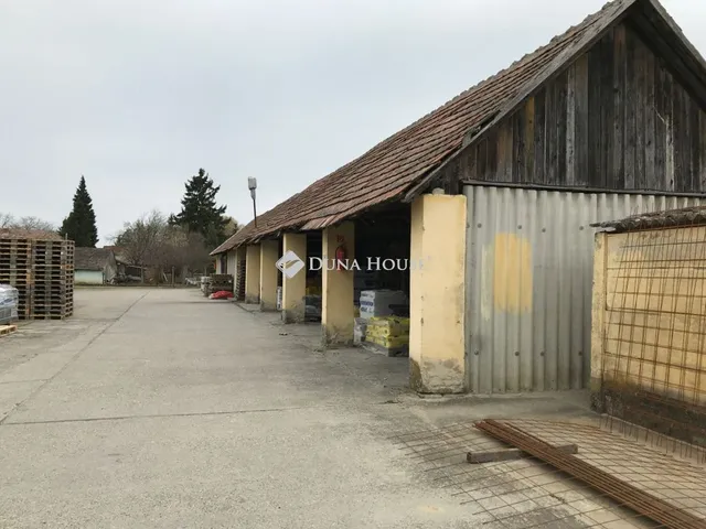 Eladó kereskedelmi és ipari ingatlan Böhönye, Fő utca 360 nm