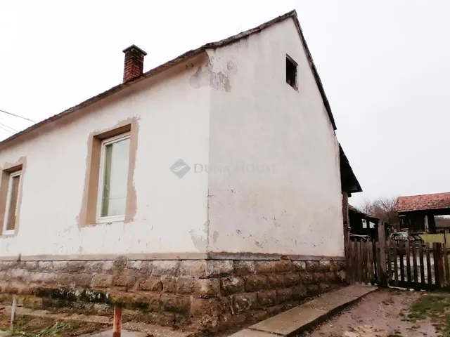 Eladó ház Kistolmács 72 nm