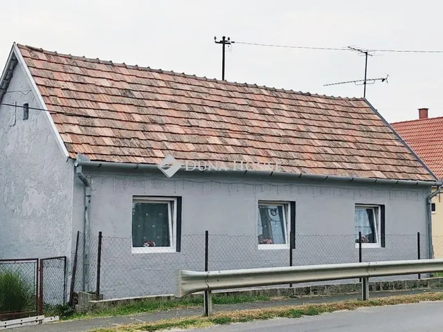 Eladó ház Csurgó 72 nm