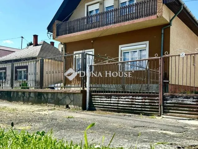 Eladó ház Gelse 188 nm