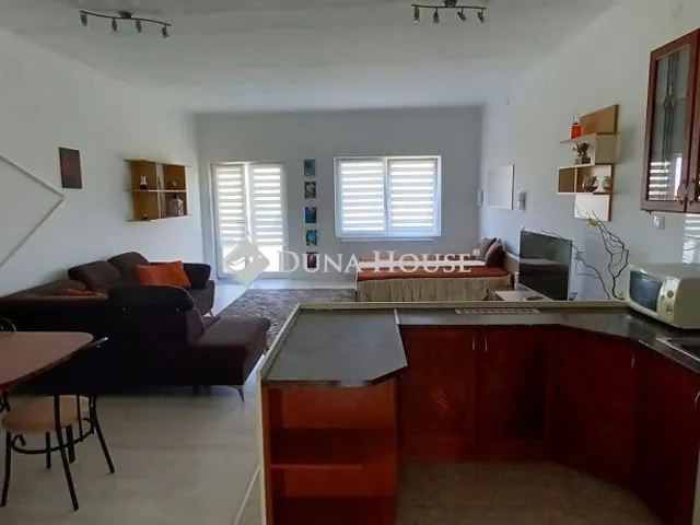 Eladó ház Bocska 200 nm