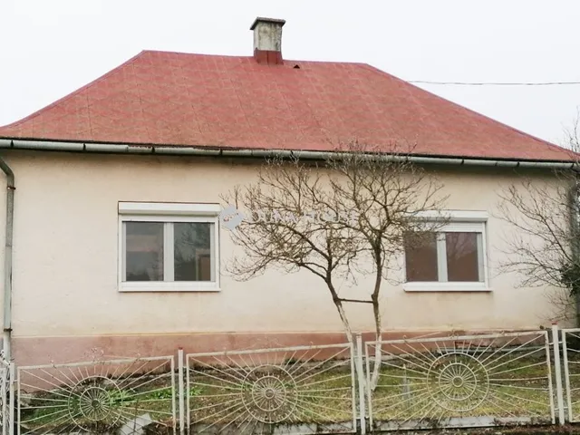 Eladó ház Iharosberény 105 nm
