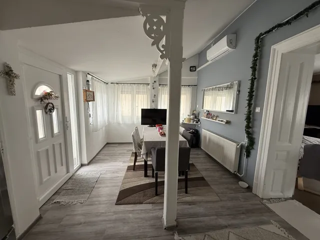 Eladó ház Balatonkenese 130 nm