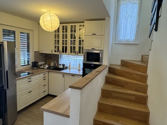 Eladó ház Veszprém 181 nm