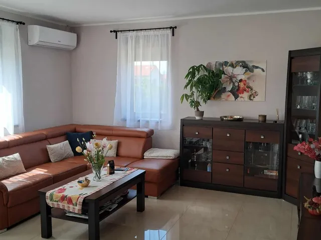 Eladó ház Márkó 140 nm