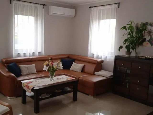 Eladó ház Márkó 140 nm