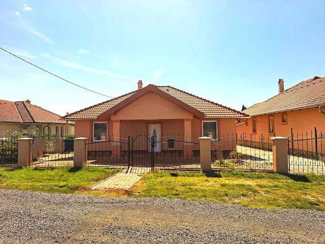 Eladó ház Tapolca 118 nm