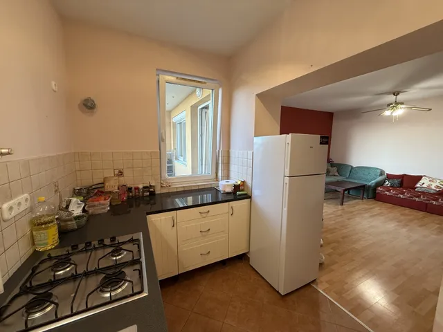 Eladó lakás Veszprém 74 nm