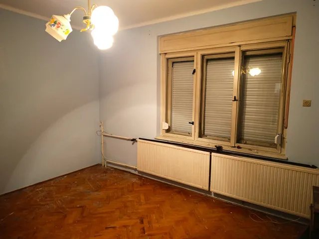 Eladó ház Dudar 200 nm