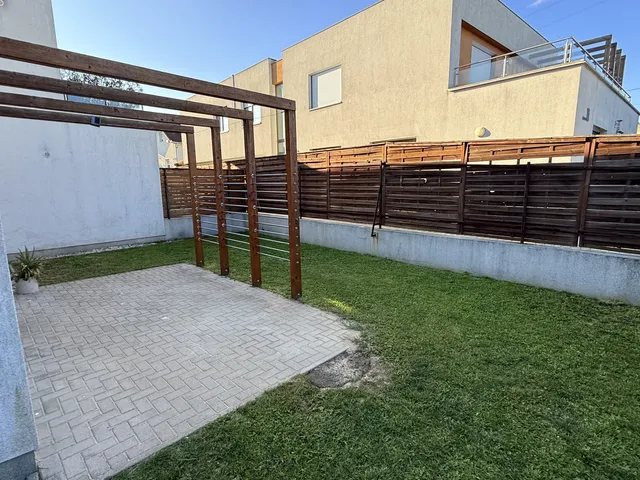 Kiadó lakás Veszprém 72 nm