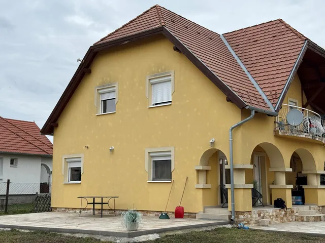 Eladó ház Balatonszőlős 110 nm
