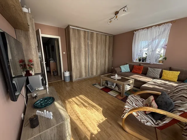 Eladó lakás Veszprém 71 nm