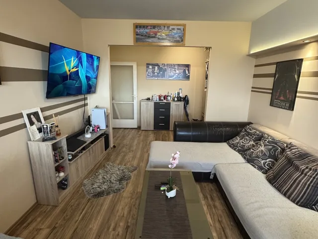 Eladó lakás Veszprém 64 nm