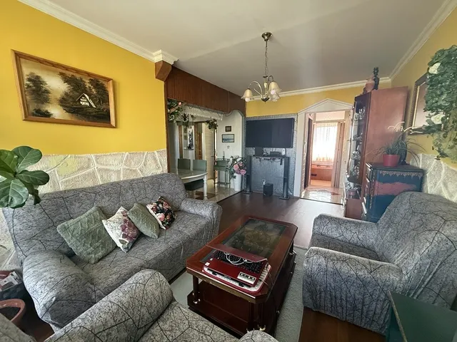 Eladó lakás Várpalota 69 nm
