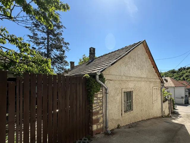 Eladó ház Veszprém 59 nm