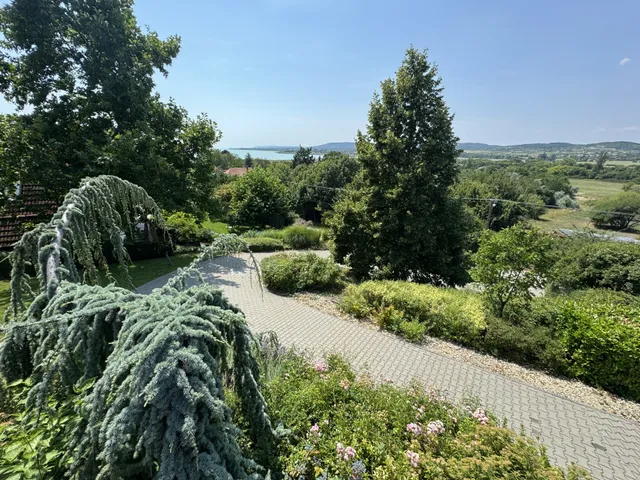 Eladó ház Tihany 367 nm