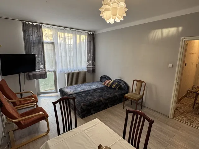 Eladó lakás Hajmáskér 43 nm