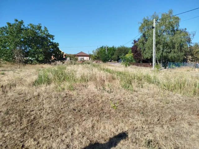 Eladó telek Sárszentmihály 819 nm