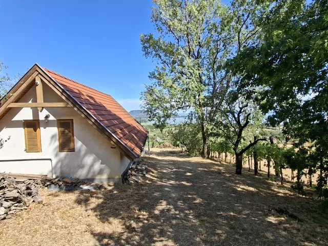 Eladó nyaraló Balatonederics, Sárkányhegyi 69 nm