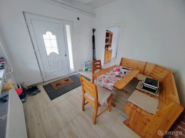 Eladó ház Várpalota 100 nm
