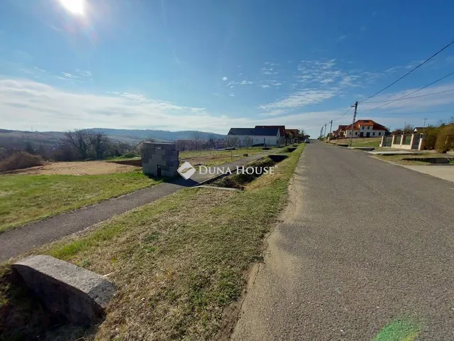 Eladó telek Noszvaj 904 nm