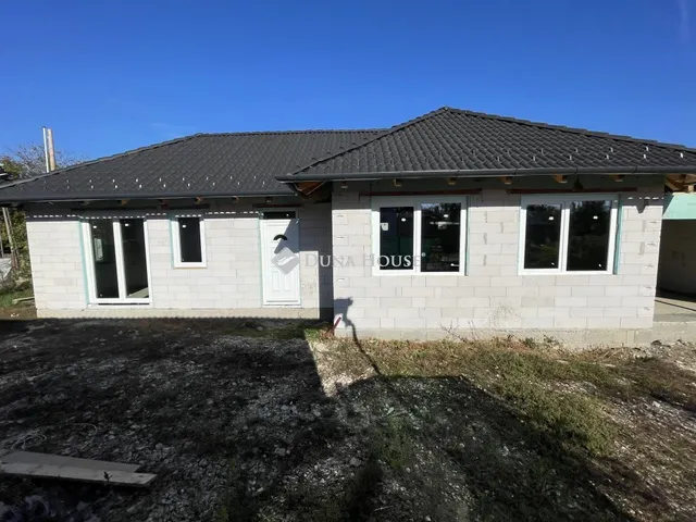 Eladó ház Ráckeresztúr 99 nm