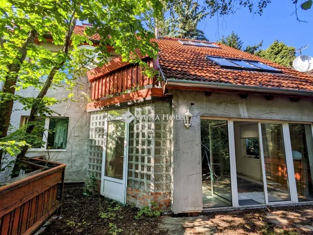 Eladó ház Pilisszentkereszt 240 nm