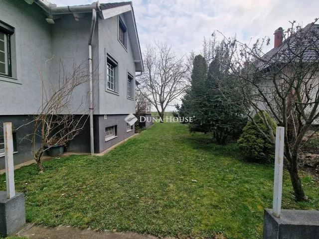 Eladó ház Martonvásár 230 nm
