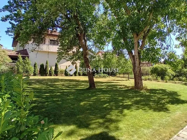 Eladó ház Budapest II. kerület, Dózsa György utca 273 nm