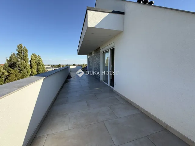 Eladó lakás Érd 173 nm