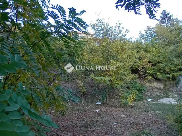 Eladó telek Budapest II. kerület, Máriaremetei út 761 nm