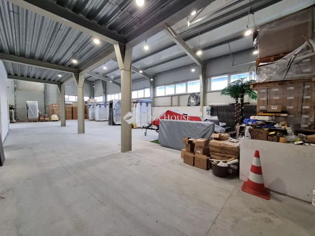 Eladó kereskedelmi és ipari ingatlan Solymár 420 nm