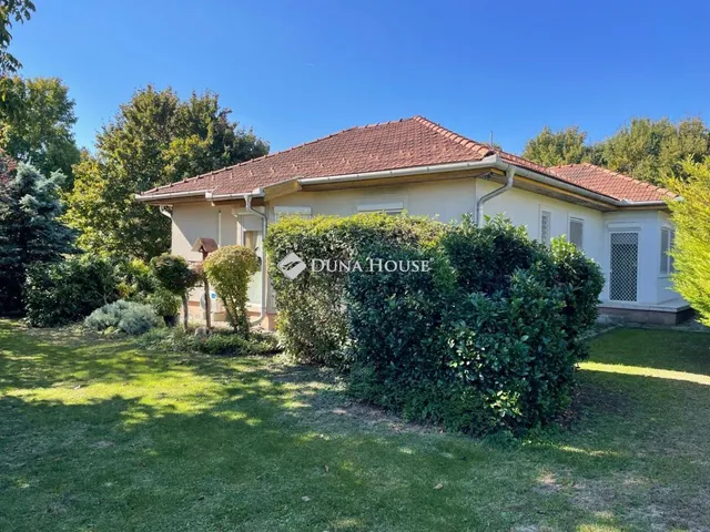 Eladó ház Nagykovácsi, Nagyszénás utca 155 nm