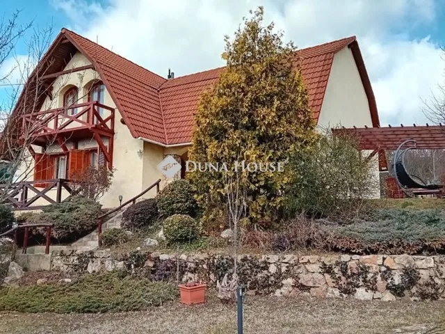 Eladó ház Nagykovácsi, Alma utca 180 nm