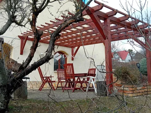 Eladó ház Nagykovácsi, Alma utca 180 nm