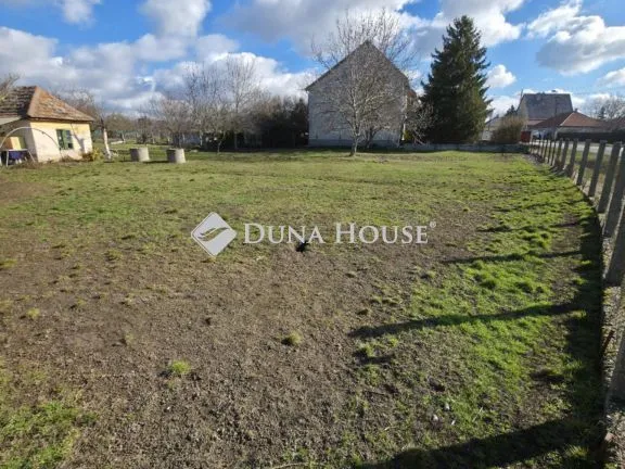 Eladó telek Ercsi, Bethlen Gábor utca 945 nm