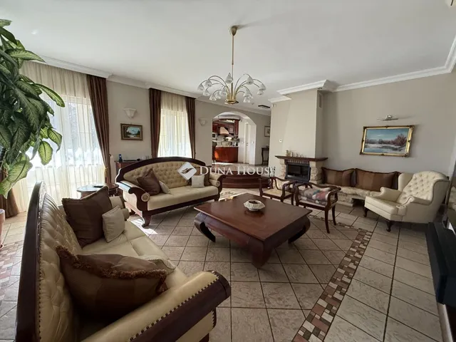 Eladó ház Diósd 272 nm